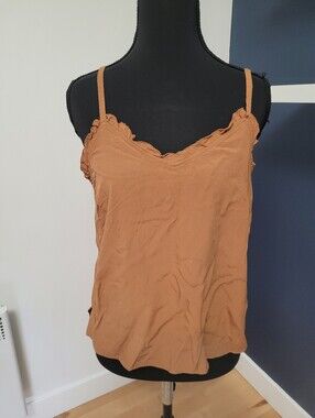044 Old Navy Small Women’s Ruffle Trim Cami Top - Tan
